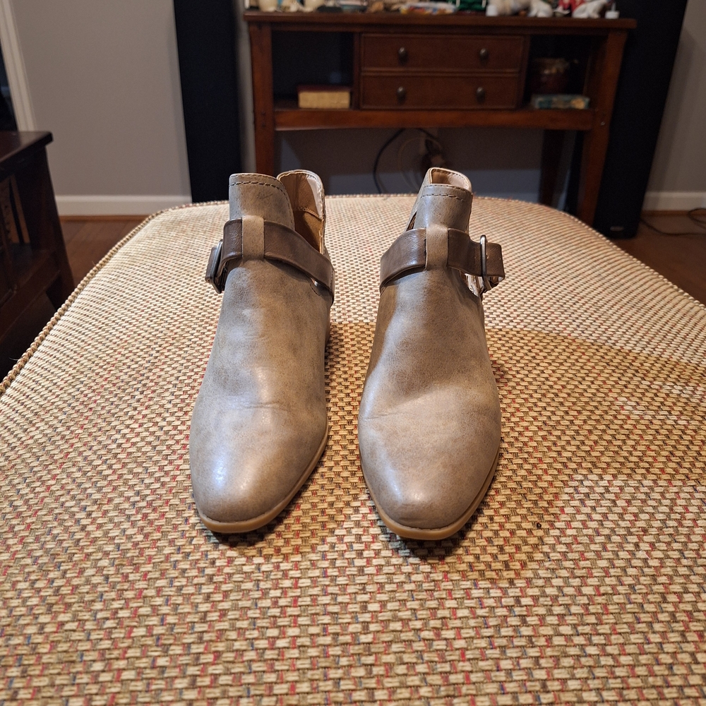 Wonderly Stylish Gray Dress Ankle Boots Booties